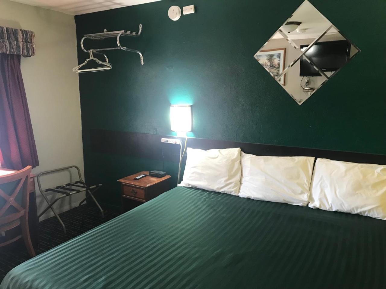 Cooper Motel Tuscola Екстериор снимка