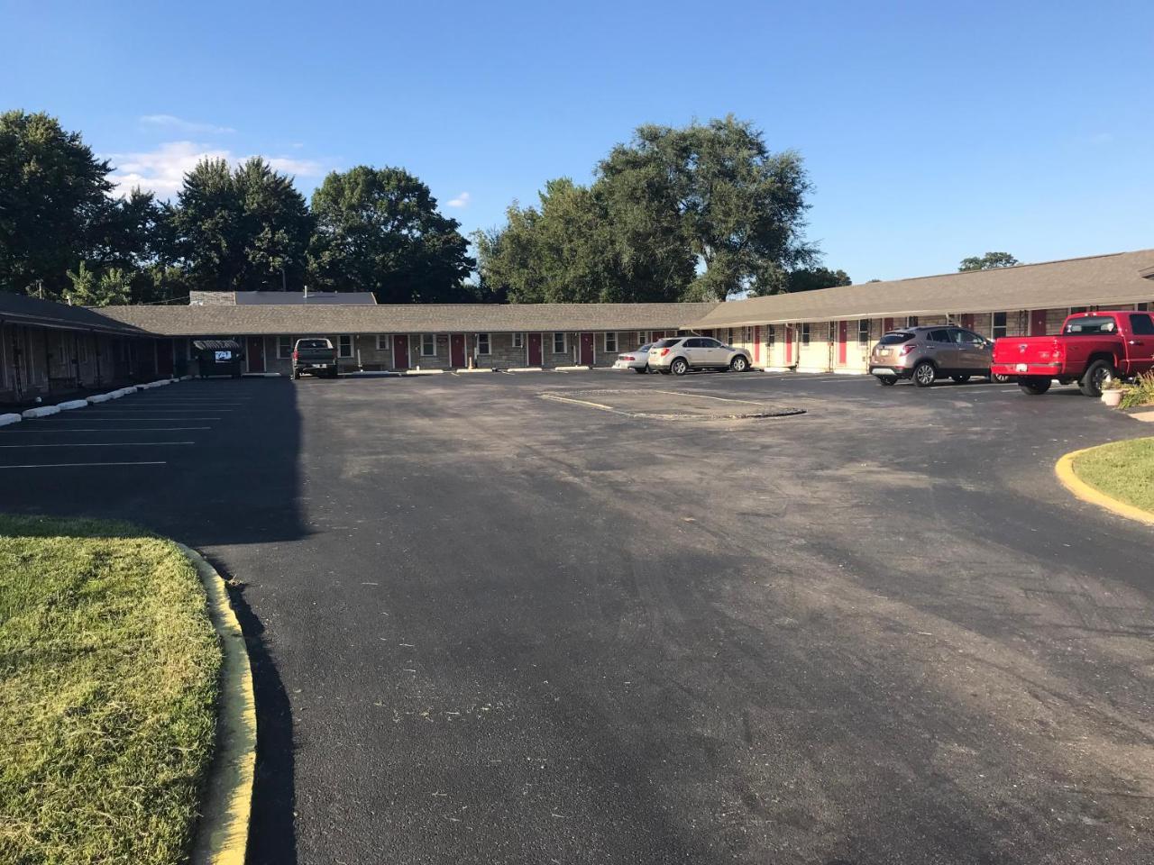 Cooper Motel Tuscola Екстериор снимка
